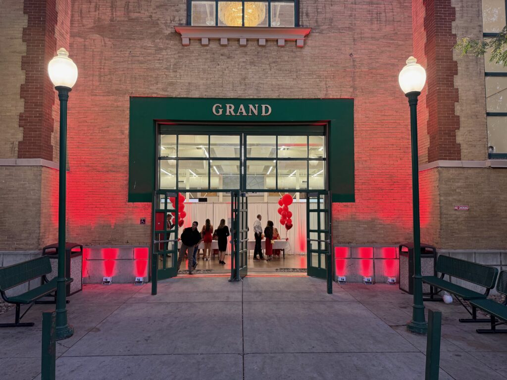 Grand Building 1 Grand Building 1