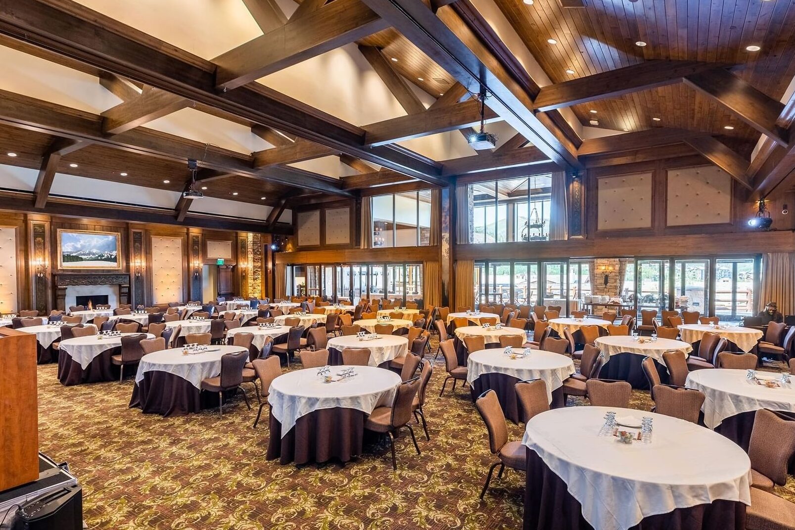 Stein Eriksen meeting Space pic edited luxury conference venues in utah - Stein Eriksen